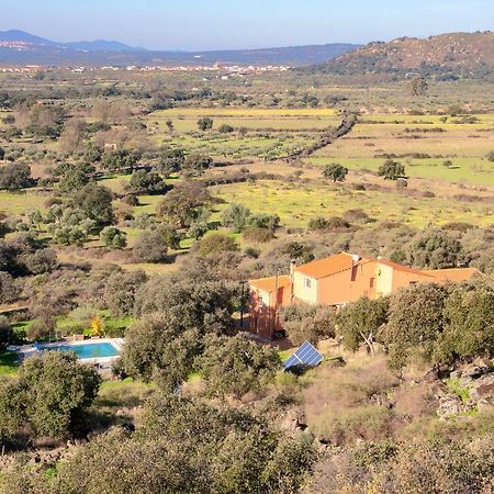 Finca El Rabilargo Arroyomolinos de Montánchez المظهر الخارجي الصورة