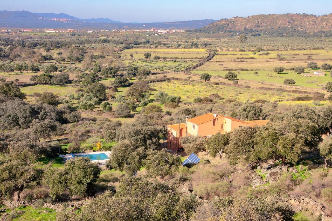 Finca El Rabilargo Arroyomolinos de Montánchez المظهر الخارجي الصورة