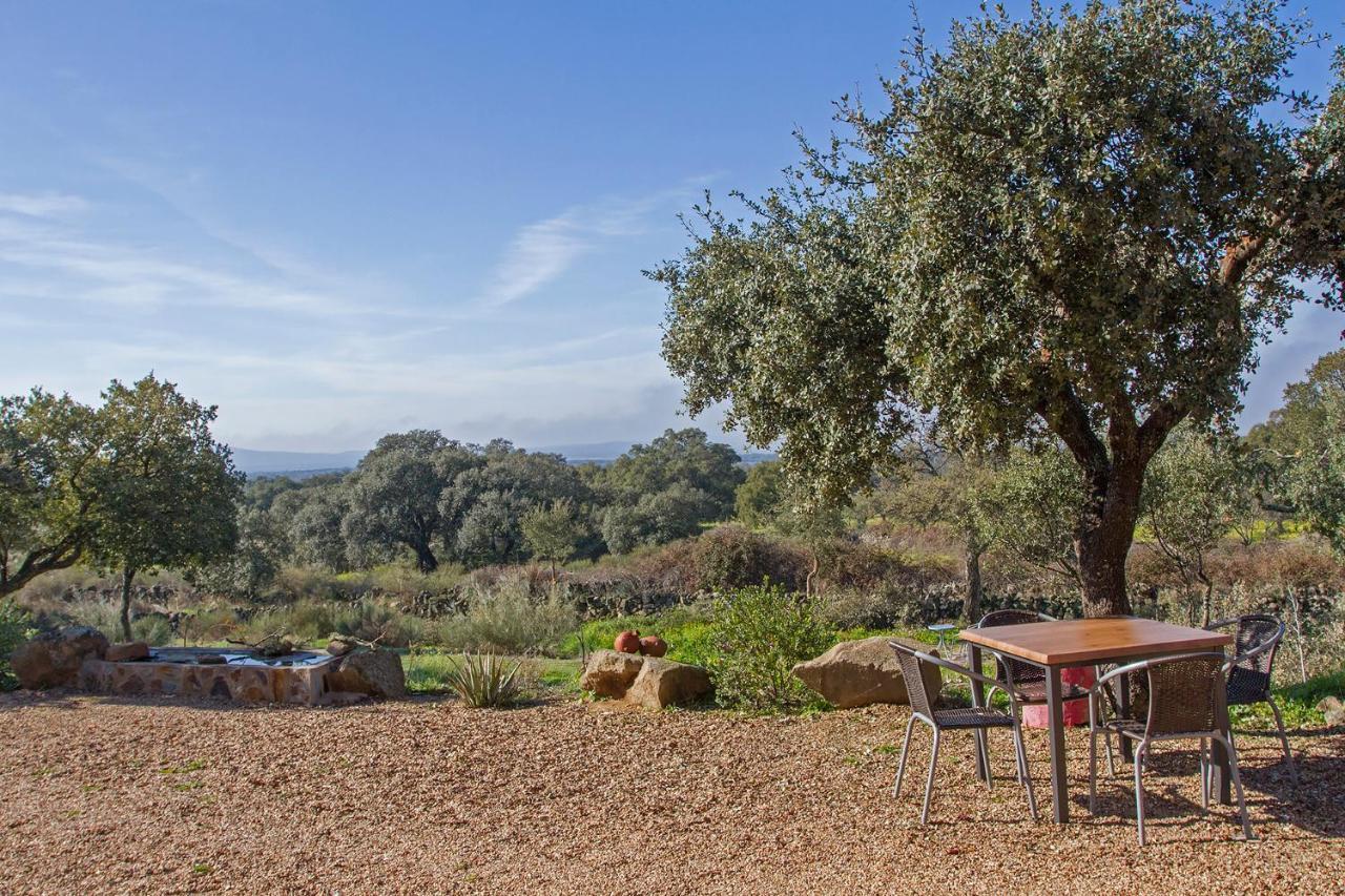 Finca El Rabilargo Arroyomolinos de Montánchez الغرفة الصورة